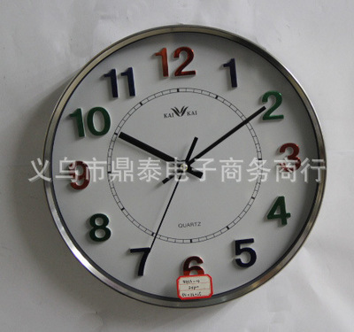 藝術與實用兼備 彩色字鋁合金時尚掛鐘的市場與工藝探析